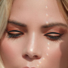 Zwarte dubbele ooglidstickers en waterdichte eyelinerstickers, 20 vellen dun papieren tape voor make-up, oogdecoratie en een smokey look.