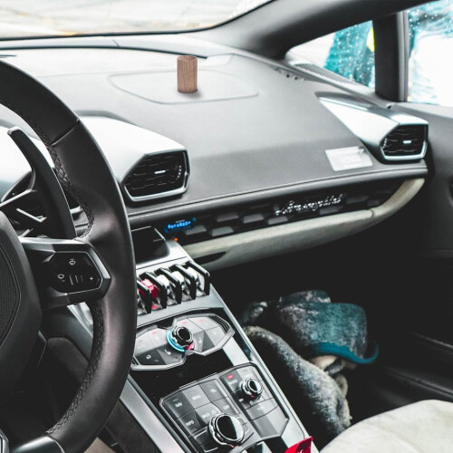 2 diffusori per auto in legno, noce nero, materiale naturale, design semplice, essenziale