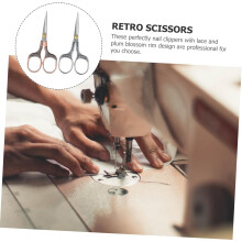 2pcs Plum Blossom Scissors Vintage Nail Cutters Nail Trimmers for Manicure Pedicure Tools Lace Edge Design