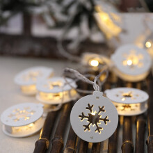 Weihnachtliche Lichterkette aus Holz, Schneeflockenform, 2 m
