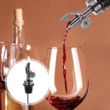 Ausgießer aus Edelstahl mit tropffreiem Ausgießen für Wein und Öl