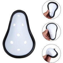 Protezioni inguinali riutilizzabili per ragazzi, ideali per calcio e boxe, in plastica resistente.
