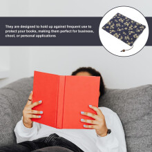 Funda protectora de tela hecha a mano para libros, tamaño A6, ajustable y decorativa.