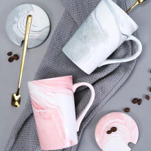 12-Unzen-Keramik-Kaffeebecher für Tee mit Deckel und rutschfestem Edelstahllöffel