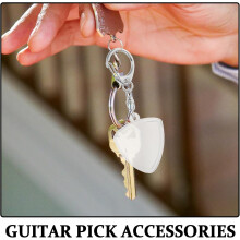 Caja de almacenamiento portátil para púas de guitarra, estuche de plástico y metal, llavero