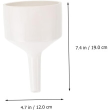 Embudo de filtración cerámico Buchner para laboratorio, ideal para experimentos químicos. Superficie porosa.