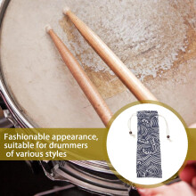 Étui de protection sur mesure pour baguettes de batterie, design multifonctionnel, pliable, en tissu bleu robuste et minimaliste.