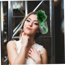 Elegant blomsterhodeplagg med nettingbånd for kvinner grønn fascinatorhatt hårtilbehør