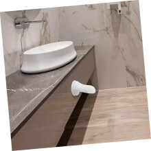 Alfombrilla antideslizante para pies, de montaje en pared con ventosa y reposapiés ajustable para ducha.