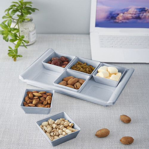 Livrdious snack and fruit tray 6-slot plastic organizer