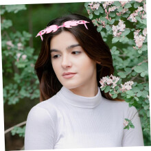 Lunettes de soleil pour femmes, monture rose à motif flamme, légères et offrant une protection UV.