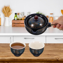 Théière en céramique avec anse, en porcelaine bleue de style chinois, pour usage domestique.