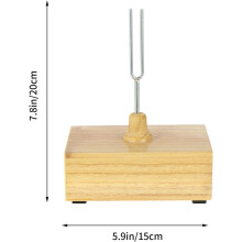 Resonanz von Holzlautsprechern: Stimmgabel und Schlägel, 512 Hz