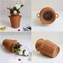 Kreativer Blumenkorb aus Rattan, gefertigt aus Kunststoff, mit Rattan-Geflecht in Korbform