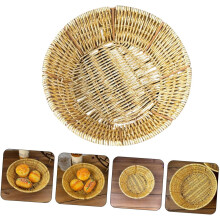 Cesta organizadora de almacenamiento tejida para aperitivos y frutas, de forma redonda y color caqui.