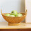 Rustikaler, gewebter Obstkorb mit Griff, khakifarbenes PE-Material, feine Webstruktur 6