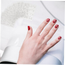 8 Bögen geprägte Nagelsticker mit floralen Motiven für die Maniküre – einfach anzubringen