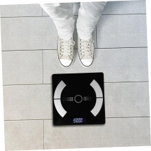 Fat Scale oplaadbare weegschaal voor thuisgebruik. Nauwkeurige metingen voor het bijhouden van uw gezondheid.