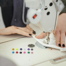 Kit di 200 set di occhielli e passacavi in metallo multifunzionali per fibbie di scarpe.