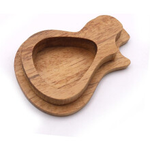 Caja de almacenamiento para púas de guitarra, con forma de guitarra, de madera maciza y ligera.