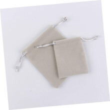 Lot de 30 petits sacs à cordon pour ranger bijoux et autres petits objets du quotidien.