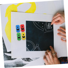 20 gomas de borrar con forma de coche de dibujos animados para niños y niñas, gomas de borrar para lápices, útiles escolares, estilos surtidos.