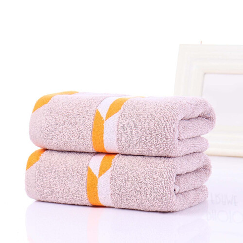 Serviette de bain en coton doux et absorbant 73 x 34 cm 1