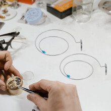5 piezas de soporte ajustable para lupa con alambre para accesorios de reparación de relojes, pequeño marco de anillo de acero para herramientas