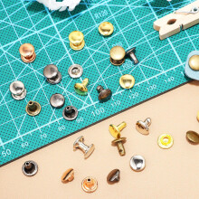 100ks sada kovových nýtů s dvojitou krytkou pro kožené řemeslo 8x8 mm