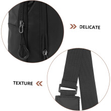 Sling-Brustrucksack für Damen und Herren, ideal für Outdoor-Aktivitäten wie Wandern, Camping, Reisen und als leichte Umhängetasche.