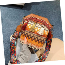 Bohemia Bucket Bag Crossbody Schultertasche aus gewebtem PU mit Quasten, hellbraun, für Damen, Freizeit, Reisen, Alltag