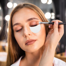 100 st svart non-woven ögonskuggsskydd sminktejp för exakt applicering av ögonmakeup