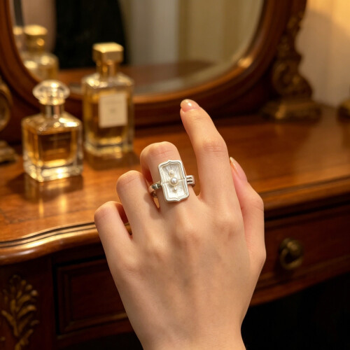 Modischer quadratischer Tellerring, Statement-Fingerring mit 1