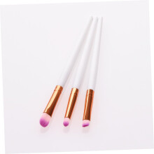 Kit de 3 pinceaux de maquillage professionnels pour femme, manche en bois et poils en nylon, pour poudre et blush.