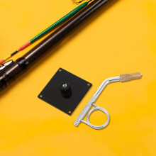 Portable Mini Fly Tying Vise Tool with Fishhook Puller and Anti-Loosening Hackle Pliers Compact Fly Tying Desk