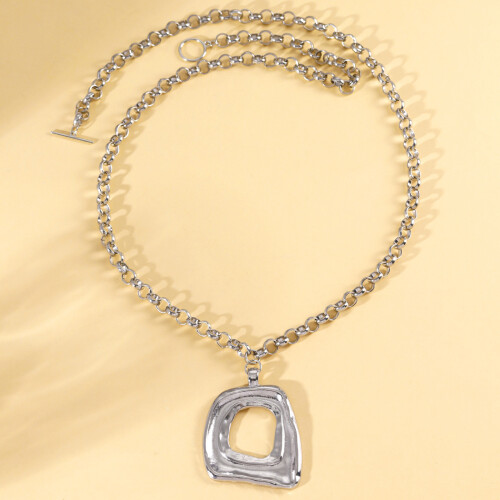 Edgy Irregular Shape Metal Pendant Necklace Oversized