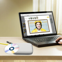 Estuche blanco para almacenamiento de DVD con 24 ranuras, soporte para CD que ahorra espacio.