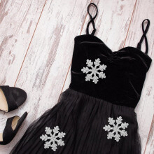 Toppa termoadesiva a forma di fiocco di neve con strass glitterati, 9,5 cm, in cristallo argentato, per decorazione di abbigliamento.