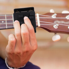 Ukulele-sointuharjoitusapu 23 tuuman ukulele-oppimisjärjestelmä muovinen monikäyttöinen nopean etenemisen työkalu