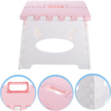 Taburete plegable de plástico portátil con un diseño atractivo, fácil de transportar y resistente.