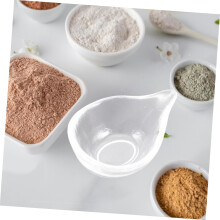 Sett med blandeboller for ansiktsmasker, glasskål for serum og vifteformet flathodet ansiktsmaskebørste