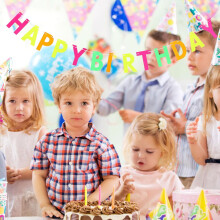Fluoreszierendes Happy Birthday-Banner aus Papier – Dekoratives Partybanner