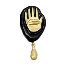 Retro Style Enamel Hand With Lip Pin Elegant Statement-Black