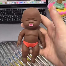 (L) Stress-relief toy, filled with space sand, made of TPR, soft rubber space sand, Natasha black doll