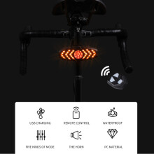 Luz trasera con señal de giro para MTB y carretera, negra, 900 mAh, 95x35
