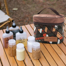 Portable Camping Spice Set with 7 Containers & Salt Pepper