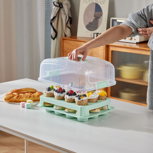 Secure Treat Container With Lock Feature For Safe Transport 1