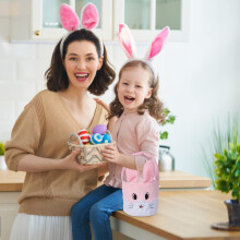 Panier de Pâques en peluche verte avec lapin aux oreilles pliables