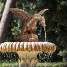 Fontaine à eau vintage en résine représentant un dragon