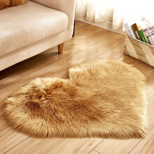 Tapis en fausse peau de mouton en forme de cœur 30x40cm